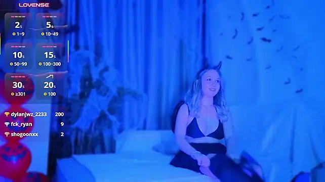 Queenneee - rub pussy