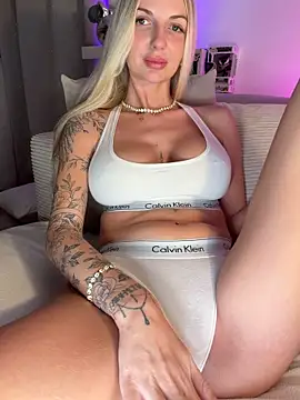 JezzyHill - Close Up (cam in Hand)😳 LastTpr=🎁