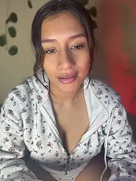 Rebbecca_ - pellizcar pezones