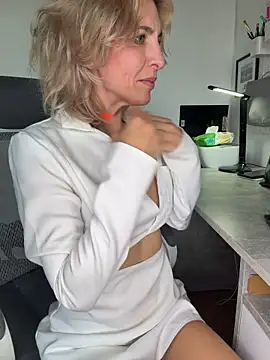 InnaVeyra - massage tits play nipplee