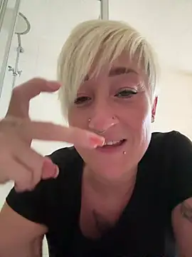 Bigboobiegirl90