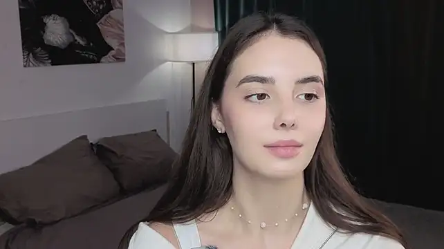 JuliDahill