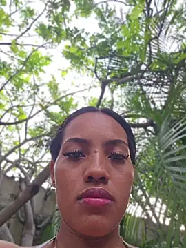 Brenda_Mcfly - 50 SQUATS NAKED + Toy control x2mn🕹️