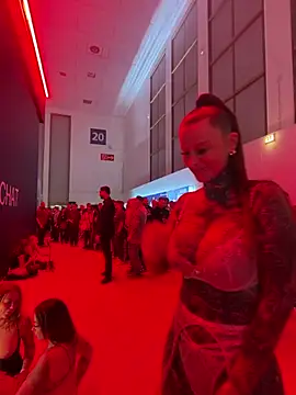 Inked_lorena - LET STRANGER TOUCH MY ASS