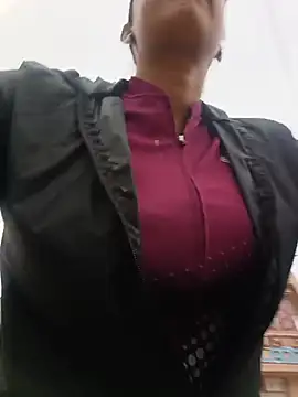 _andrea30 - MASTURBATION ON THE ROAD