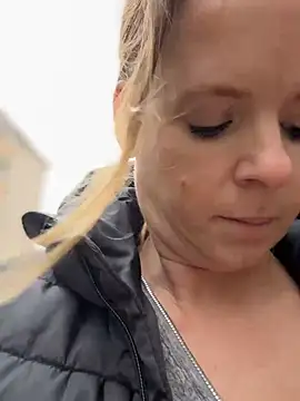 SexyMilf_1987