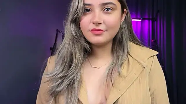 Demieliss - ''''shower some love'''''🦋 🎀