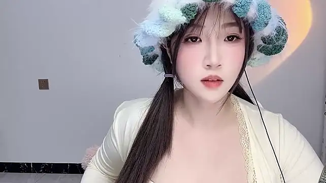 Lucy_8858 - 舔手指~