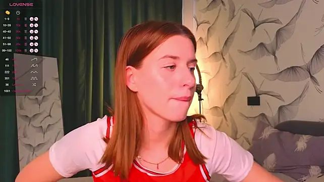 LettyWilde - flash tits
