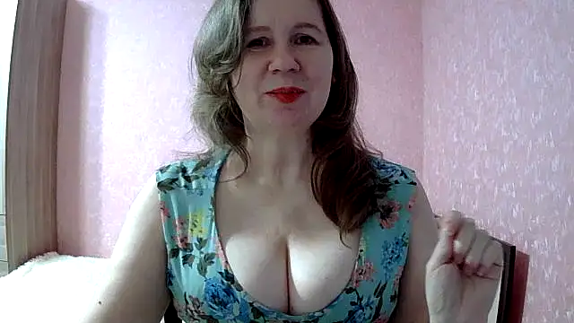 Starsan - Show tits and nipples