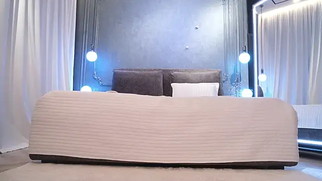 Rikka_Moore - Dildo in pussy till orgasm