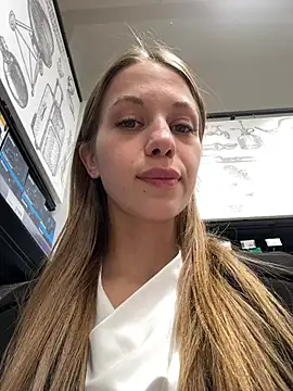 Olivia_Jemison - Play with my nipples in STORE