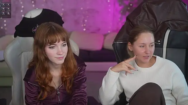 LilySweet054 - doggy 2 girl
