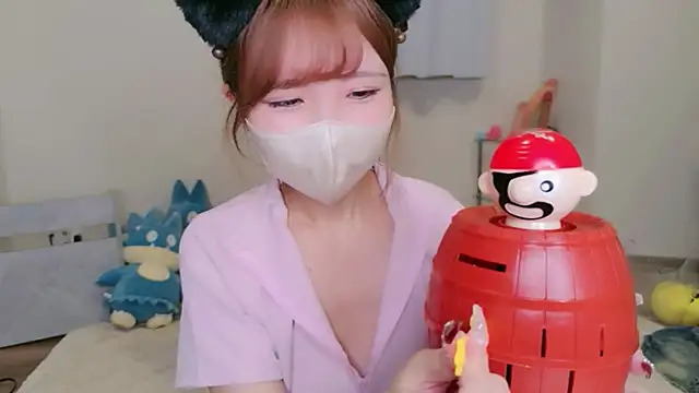 Rico_rico_ - 黒ひげ危機一発🤍ルールはアナウンス見てね🥺最後の罰ゲームがやばすぎて…