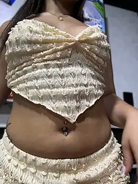 Valentina-gomezz - FUCK MY PUSSY IN DOGGY STYLE😈🔥