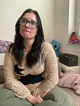 Marketatomas - Dělaní se dildem 2min.