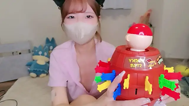 Rico_rico_ - 黒ひげ危機一発🤍ルールはアナウンス見てね🥺最後の罰ゲームがやばすぎて…