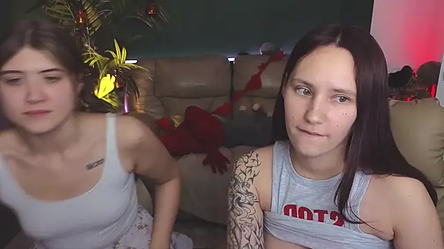 HotCaramellsTV - SHAKE TITS +:gift:4LT