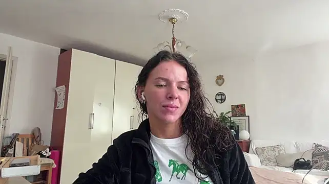 JanelEheler - Spin around once!