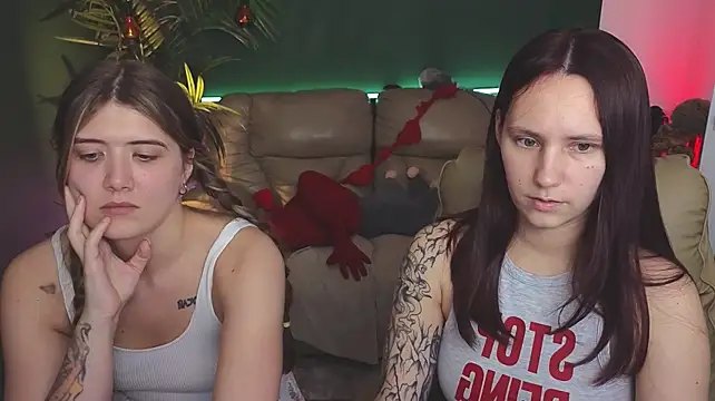 HotCaramellsTV - SHAKE TITS +:gift:4LT