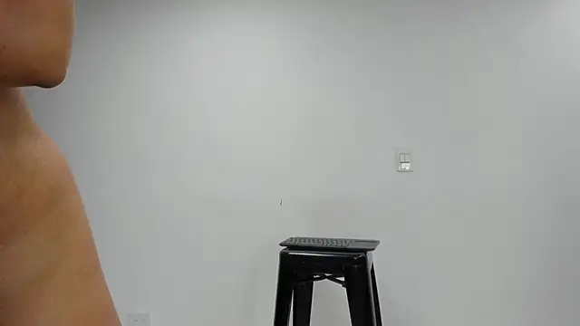 Luna_Dumont