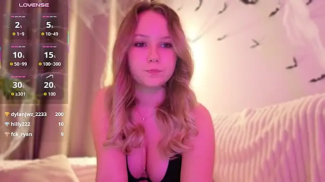 Queenneee - rub pussy