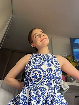 NicoleCut