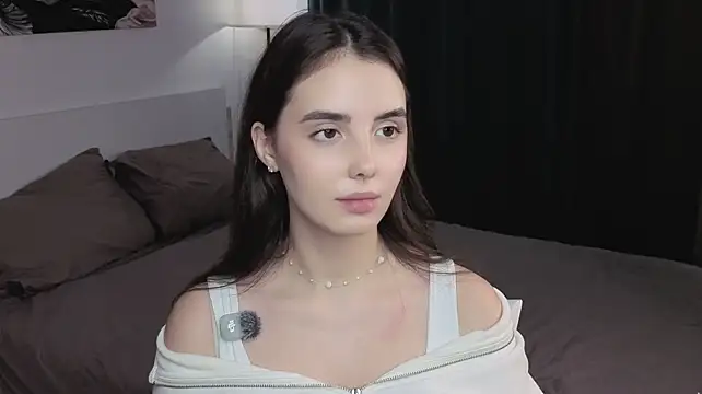 JuliDahill