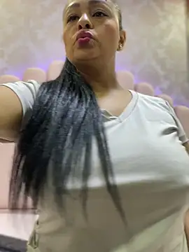 Sofia_xxx02 - zoom pussy