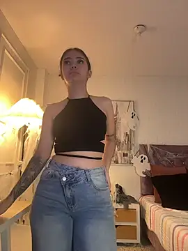 HoneyMollyX - DOGGY + PUSSY FINGERING DEEP, DON’T STOP