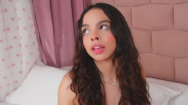 BambiRoses - Blowjob in front of the camera