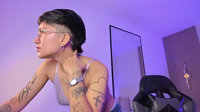 Nelly_swan - 😈SHOW TITS 😈