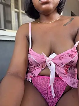 __tash - Dildo fuck + squirting in balcony😈