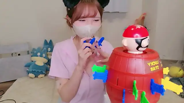 Rico_rico_ - 黒ひげ危機一発🤍ルールはアナウンス見てね🥺最後の罰ゲームがやばすぎて…