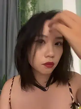 Eliza-E - 全裸5分钟