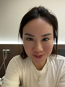 Yioyio-666 - jj抽插1分钟，最后完成任务可得小粉控制1分钟