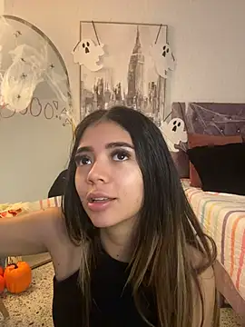 HoneyMollyX - DOGGY + PUSSY FINGERING DEEP, DON’T STOP