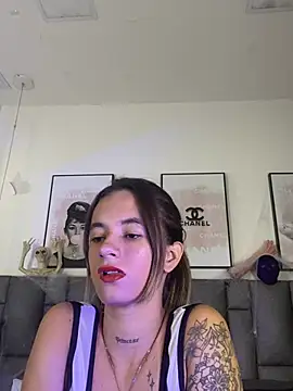 JuliaColemann - You look so pretty 🥰