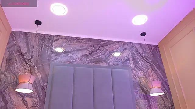 EmiilyLovex - Control My New Fuck Machine
