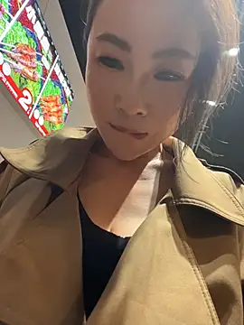 Eva10069 - 户外景区河边茶馆偷玩刺激🫦特写鲍鱼小穴