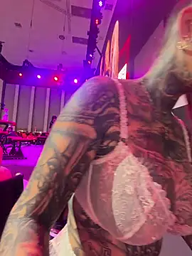 Inked_lorena - LET STRANGER TOUCH MY ASS