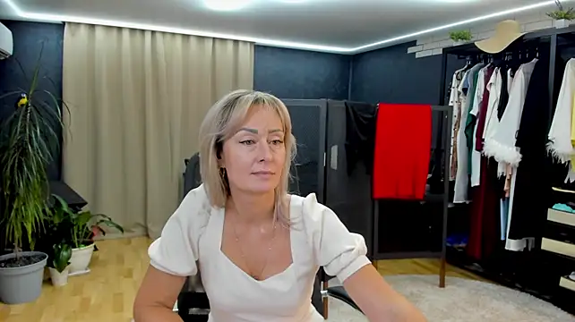Julia_Cherry_
