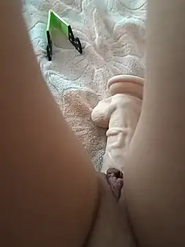 STELLAVIOLET - Infila dildo e vieni + squirt Forse
