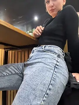 KatyVibes - TWERK TIME