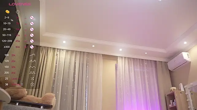 Bananalizzy - Touch ass close up ♡