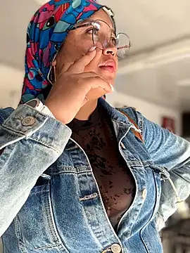Outdoors-Mia_Khalifa - STRANGER touches NAKED boobs🔞
