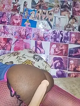 Surayah - oil ass