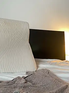 Sharongirl07 - Fingen un tío squirt
