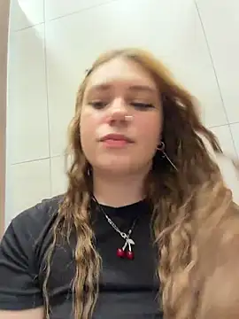 Lucy-joy - RUB PUSSY IN DOGGY pose
