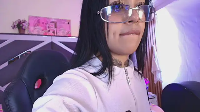 Bratz_x - Dance on all fours (sensual crawling)